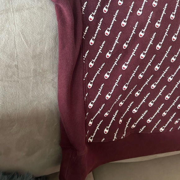 Champion Logo Sweater - Picture 2 of 2